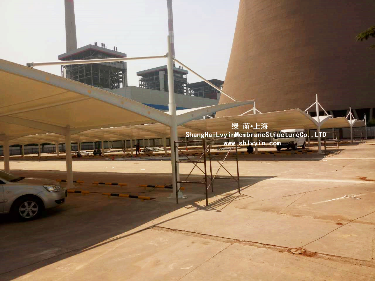 1496906926133639.jpg 安陽發(fā)電廠膜結(jié)構(gòu)車棚3.jpg